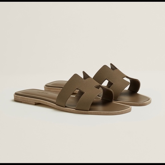 SOLD! Hermes Oran Sandals Etoupe - Picture 1 of 4